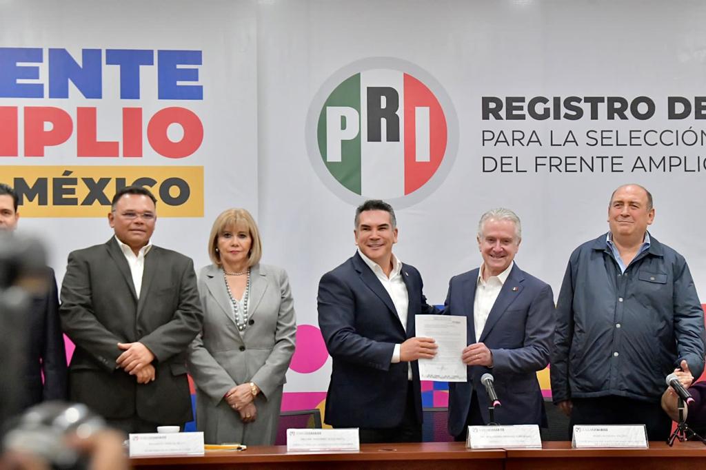Xóchitl Gálvez y Santiago Creel