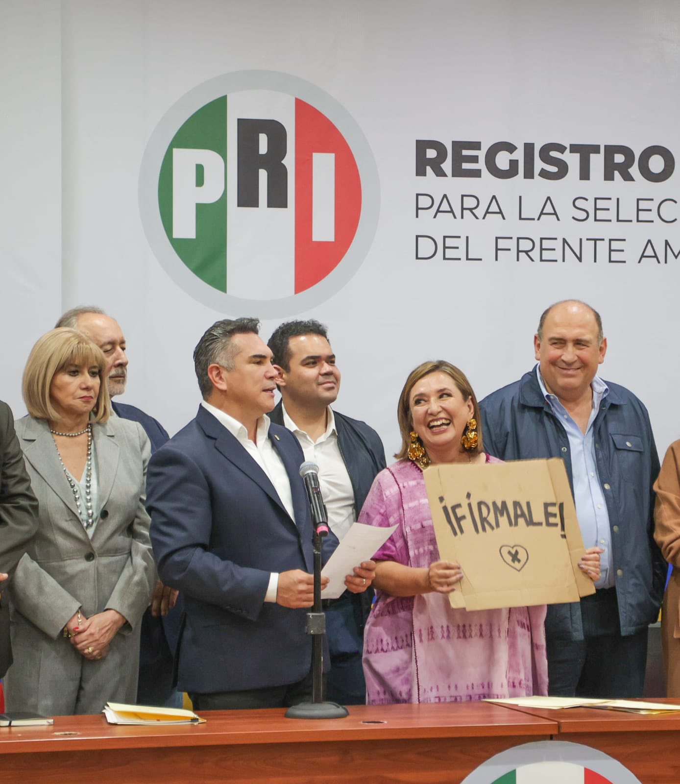 Xóchitl Gálvez y Santiago Creel