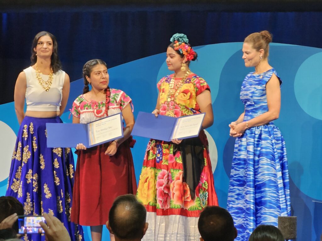 Estudiantes oaxaqueñas