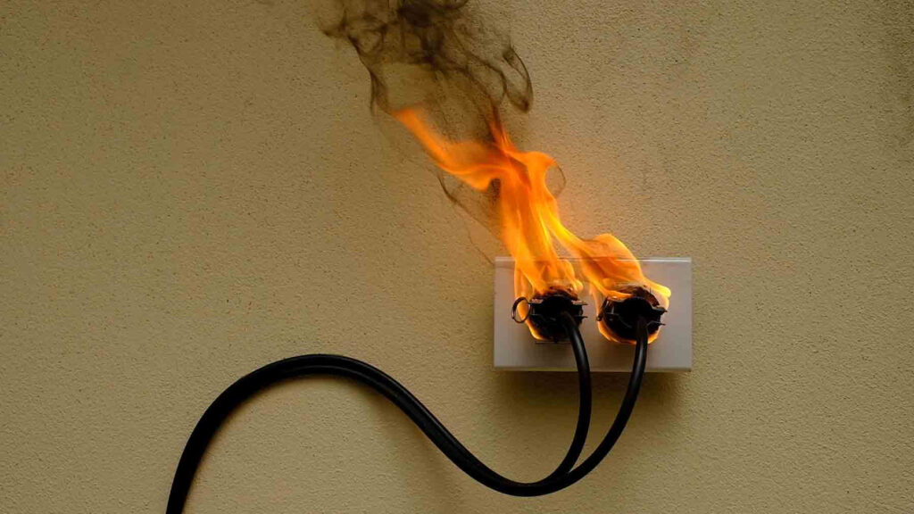 sobrecargas eléctricas